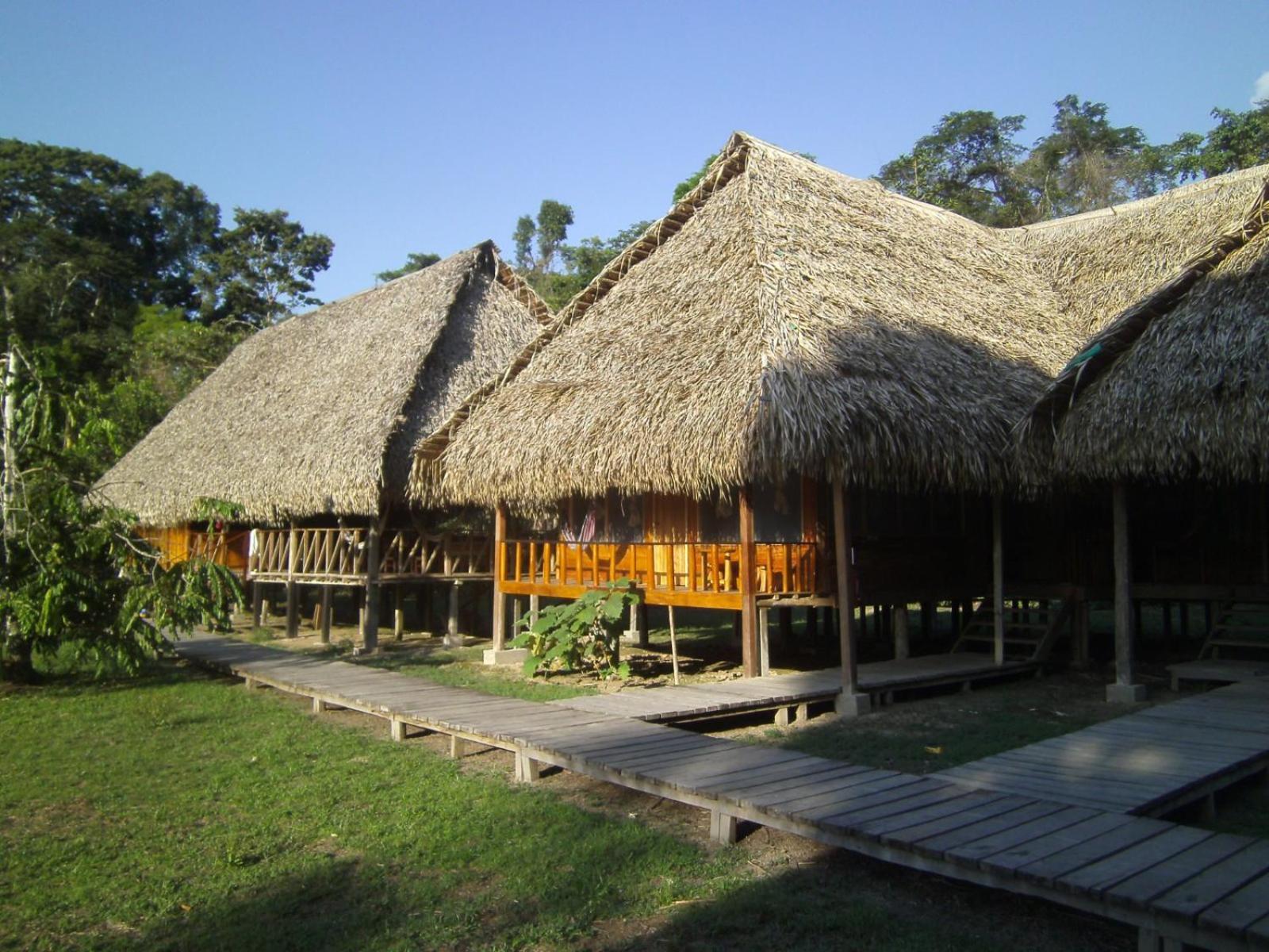 Aguas Negras River Lodge Puerto Montufar Exterior foto